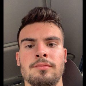 Meet your Posher, Cameron